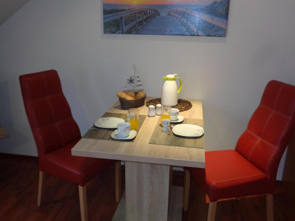 Hafenresidenz - Ferienwohnung 37 Wiek auf Rügen エクステリア 写真