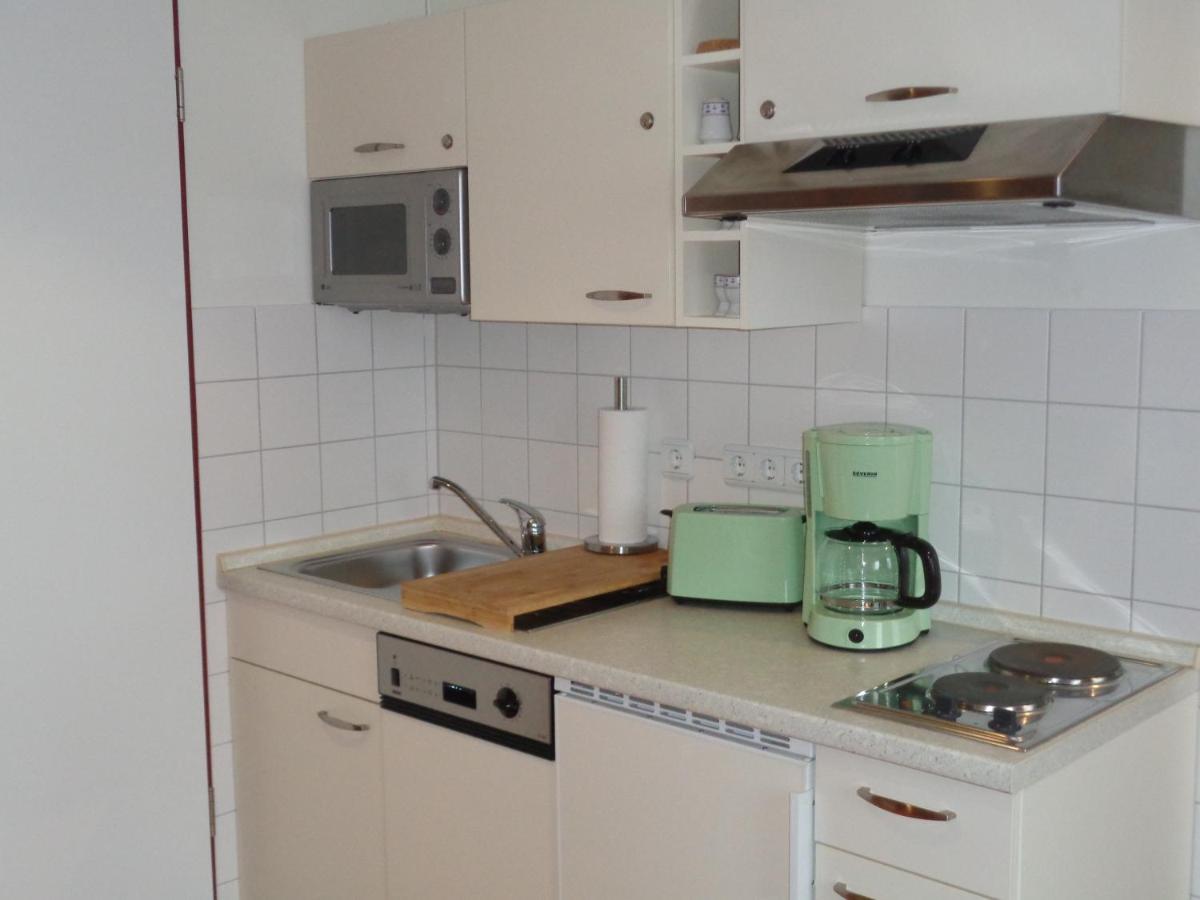 Hafenresidenz - Ferienwohnung 37 Wiek auf Rügen エクステリア 写真